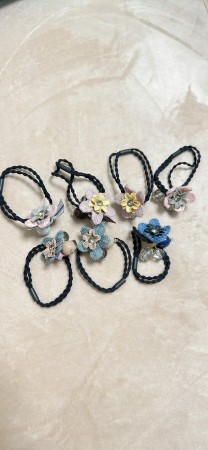 花朵髮圈2個$150
