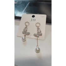 蝴蝶水鑽耳環
